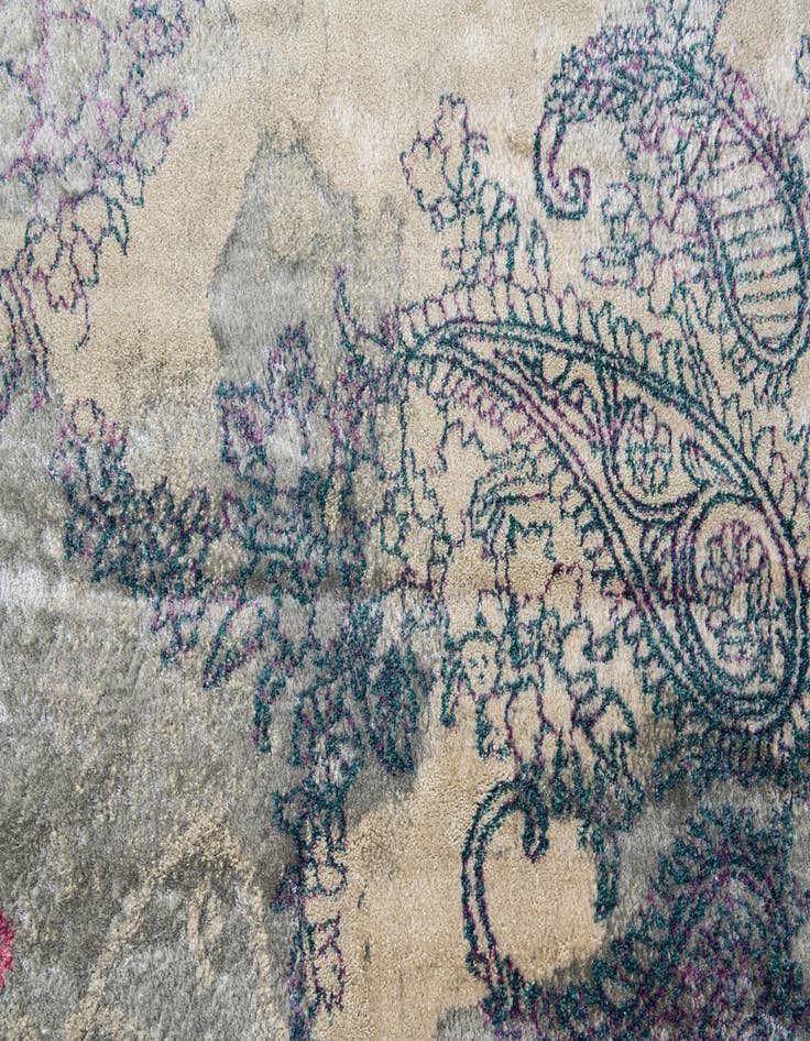 Detail image of  5' 3 x 7' 5 Delilah Rug