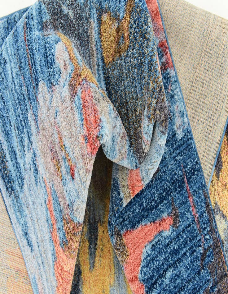 Detail image of  5' 3 x 7' 6 Empera Rug