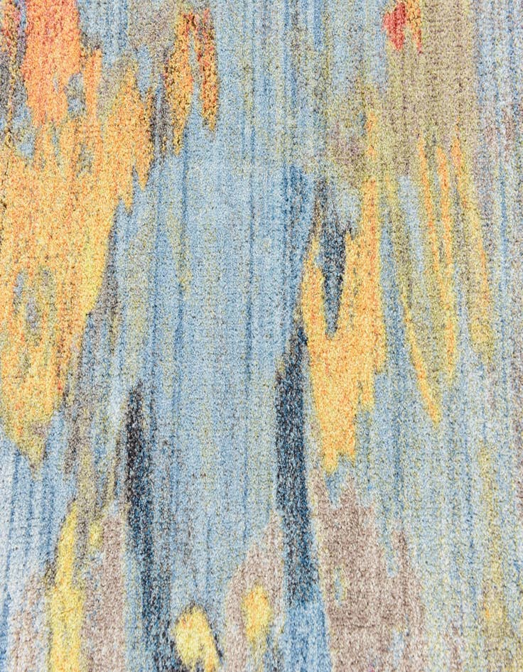 Detail image of  5' 3 x 7' 6 Empera Rug