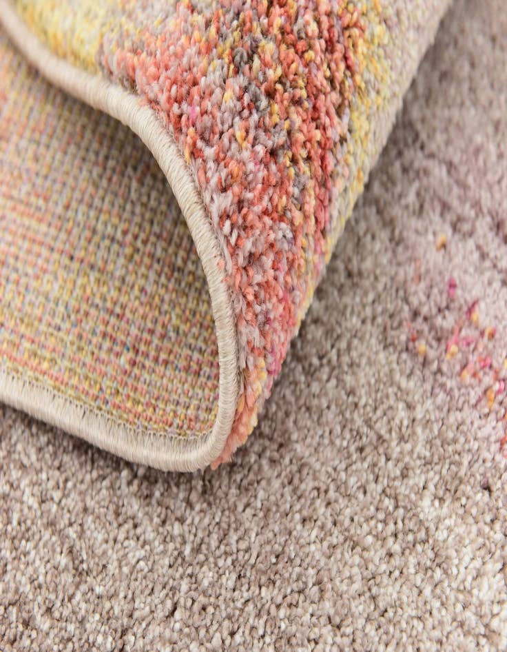 Detail image of  5' 3 x 7' 6 Empera Rug