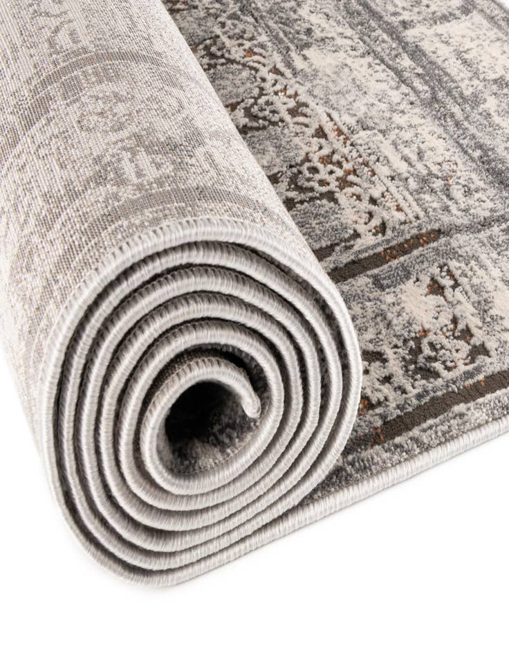 Detail image of  7' x 10' Finsbury Rug