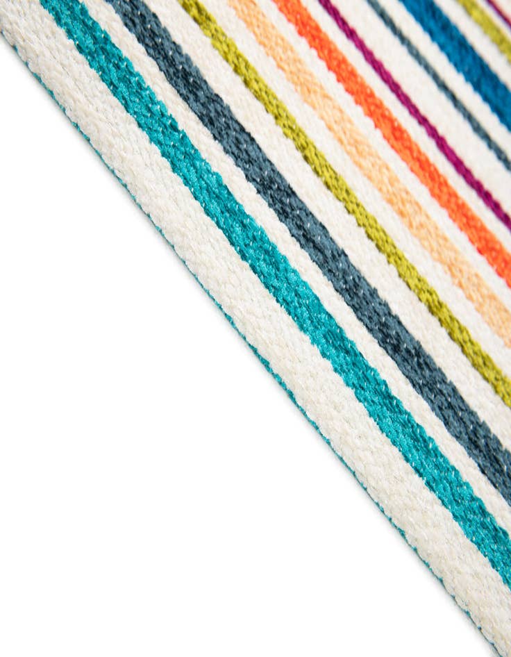 Detail image of  1' 10 x 2' 10 Flatweave Cotton Dhurrie Rug