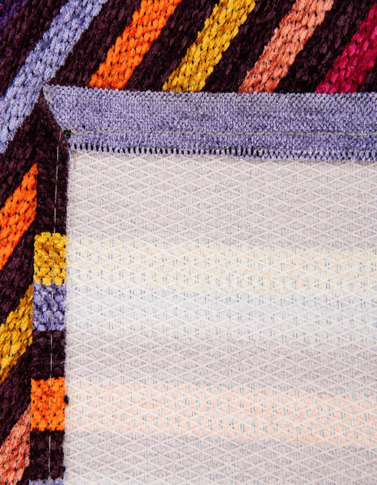 Detail image of  1' 10 x 2' 9 Flatweave Cotton Dhurrie Rug