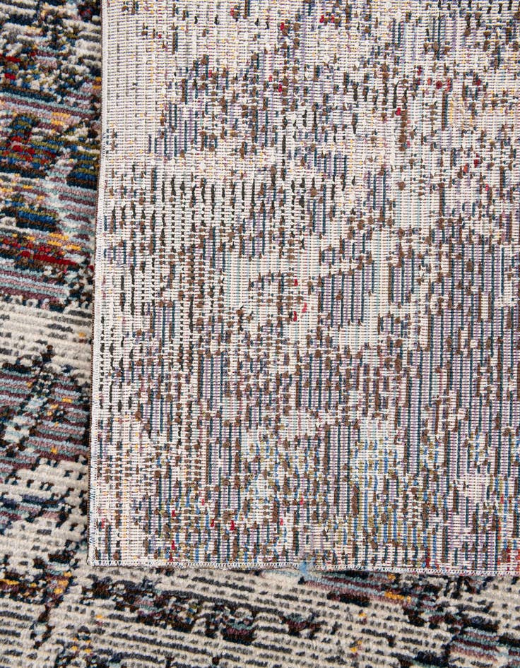 Detail image of  5' 4 x 7' 4 Fleur Rug