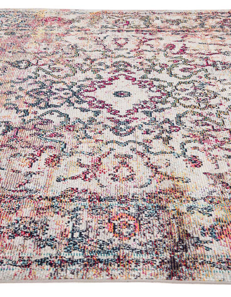 Detail image of  5' 4 x 7' 4 Fleur Rug
