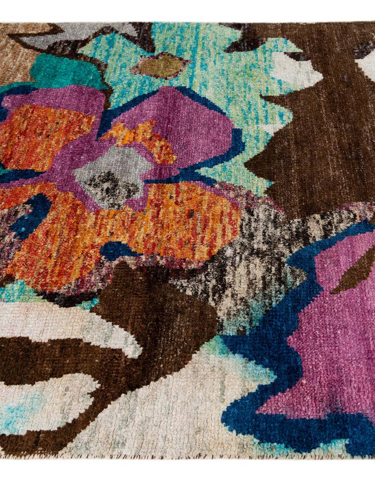 Detail image of  5' 3 x 7' 4  Hand Knotted Gabbeh Rug