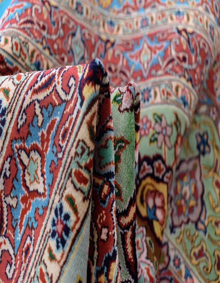 Detail image of  11' 3 x 16' 5 Ghom Silk Rug