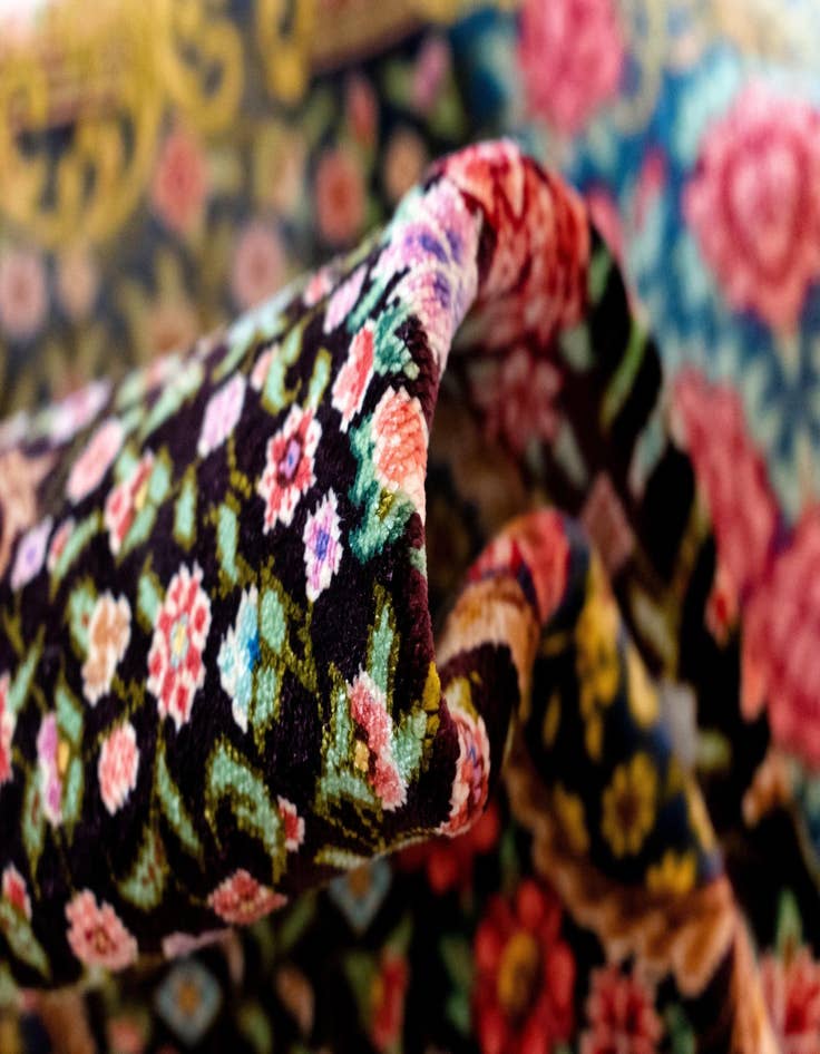 Detail image of  3' 3 x 5' 1 Ghom Silk Rug