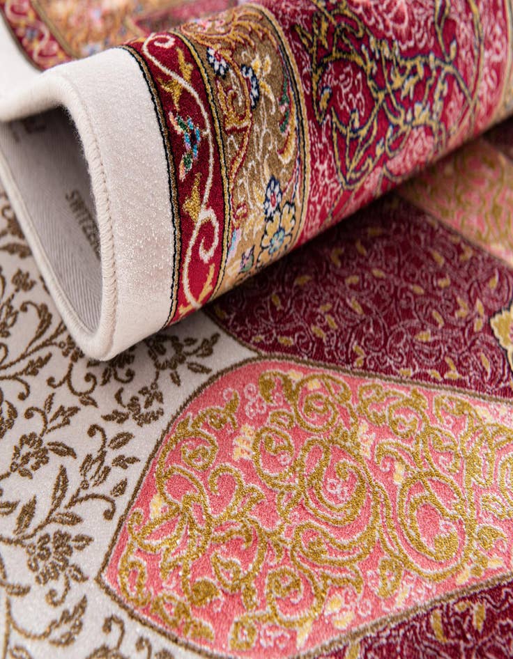 Detail image of  6' 7 x 9' 10 Glarus Rug