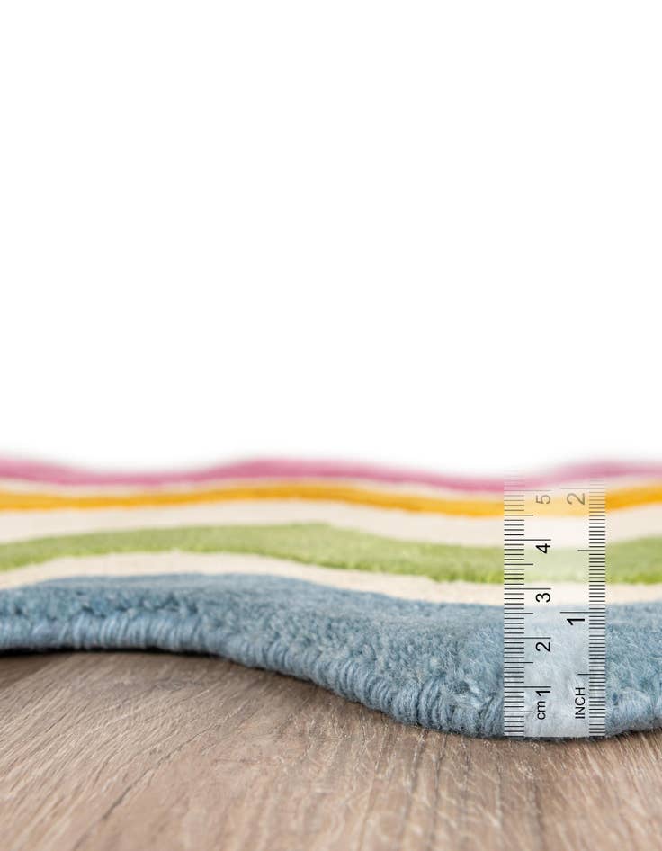 Detail image of  3' 1 x 5' 3 Happy Rugs Wavy Wool