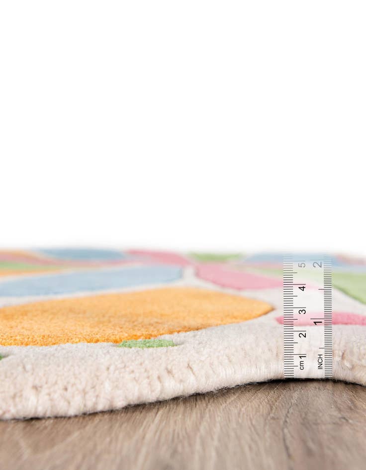 Detail image of  5' 5 x 8' Happy Rugs Butterfly Wool