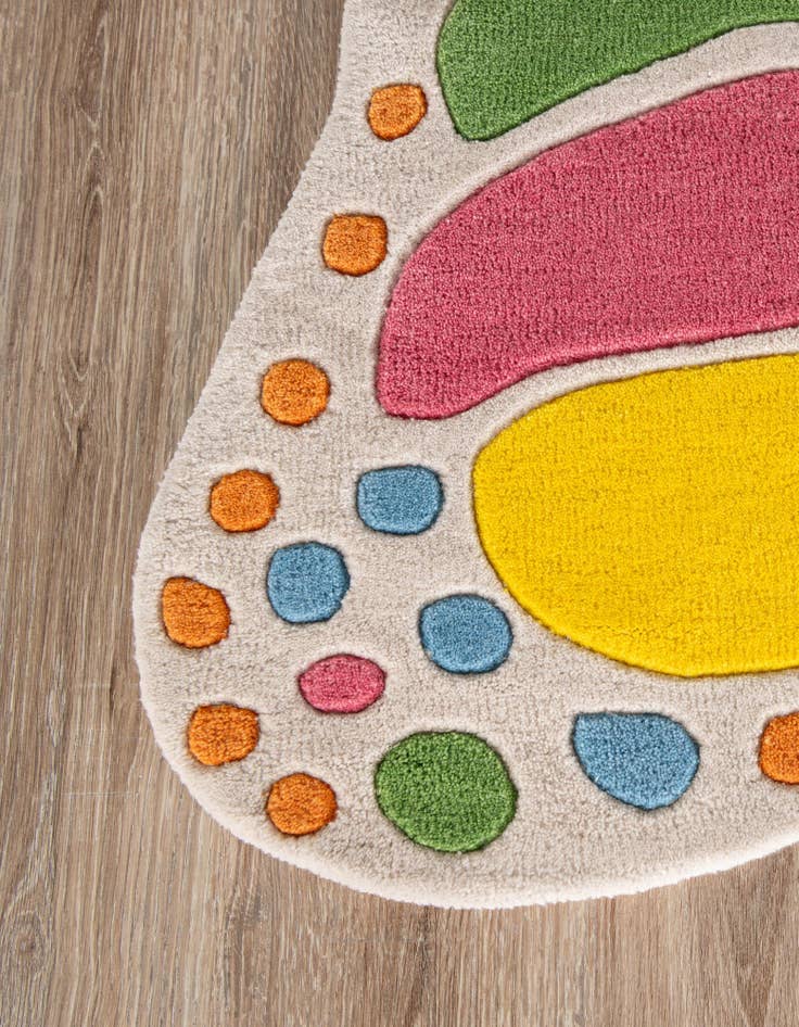 Detail image of  5' 5 x 8' Happy Rugs Butterfly Wool