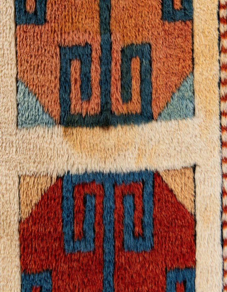 Detail image of  3' 8 x 5' 1  Hand Knotted Heriz Wool Rug