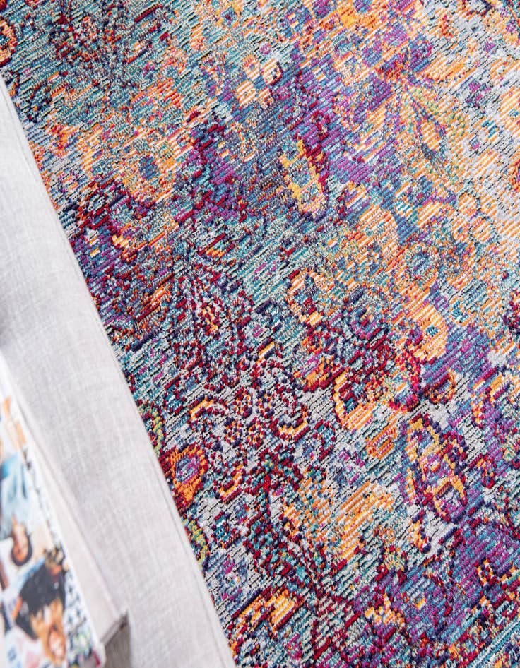 Detail image of 4' x 5' 4 Hyacinth Rug