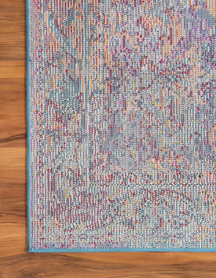 Detail image of 4' x 5' 4 Hyacinth Rug