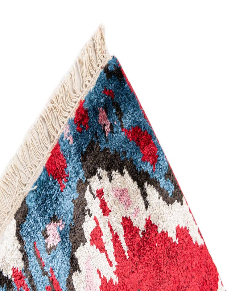 Detail image of  3' 4 x 4' 10  Hand Knotted Ikat Wool Rug