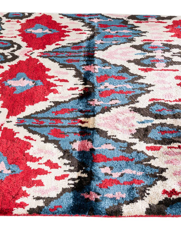 Detail image of  3' 4 x 4' 10  Hand Knotted Ikat Wool Rug