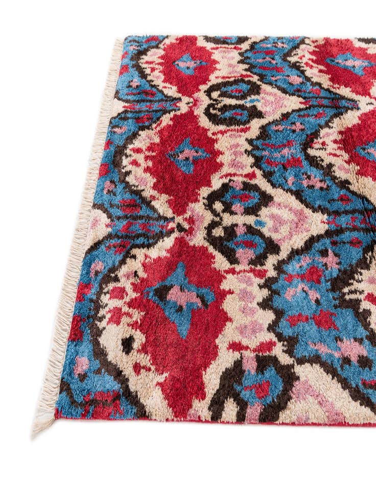 Detail image of  3' 2 x 5' 2  Hand Knotted Ikat Wool Rug