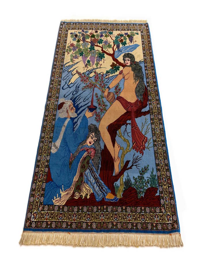 Detail image of  3' 8 x 5' 2 Isfahan Rug