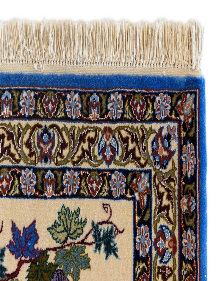 Detail image of  3' 8 x 5' 2 Isfahan Rug