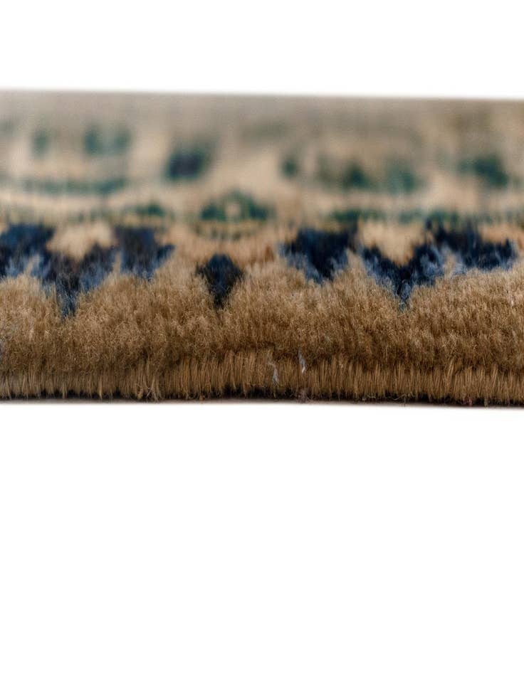 Detail image of  3' 3 x 4' 5 Isfahan Rug