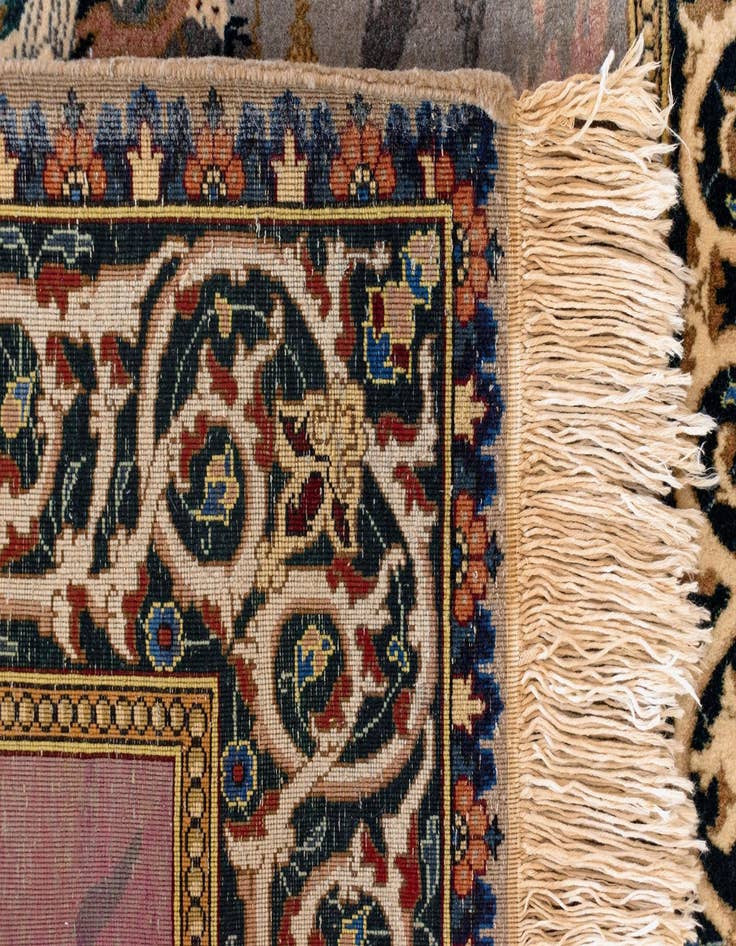 Detail image of  3' 3 x 4' 5 Isfahan Rug