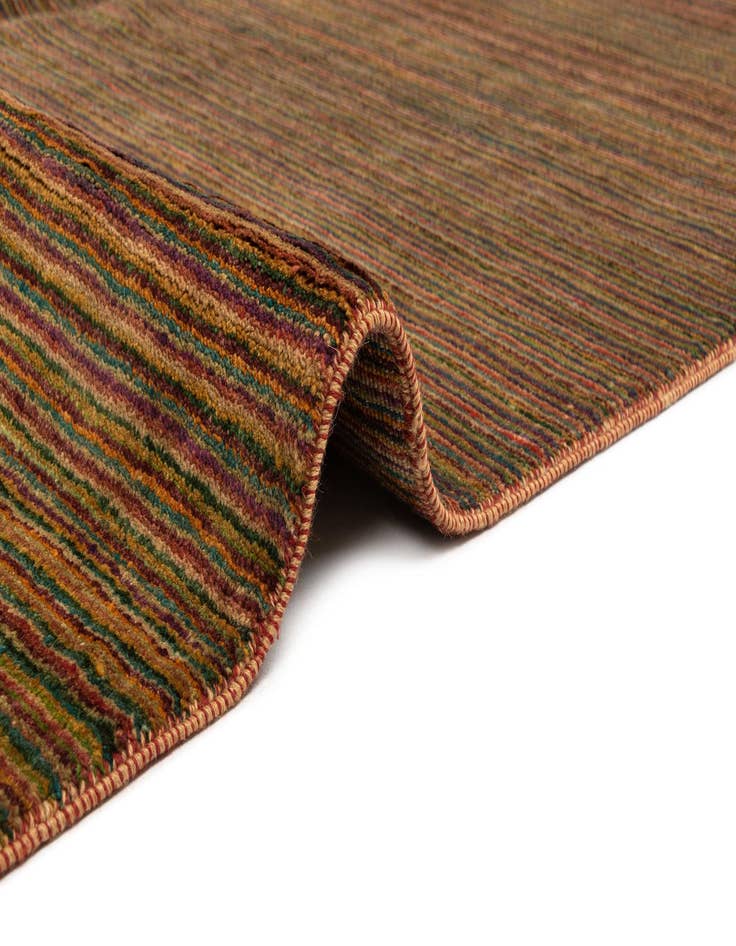 Detail image of  6' 6 x 8' 8 Juma Wool Rug