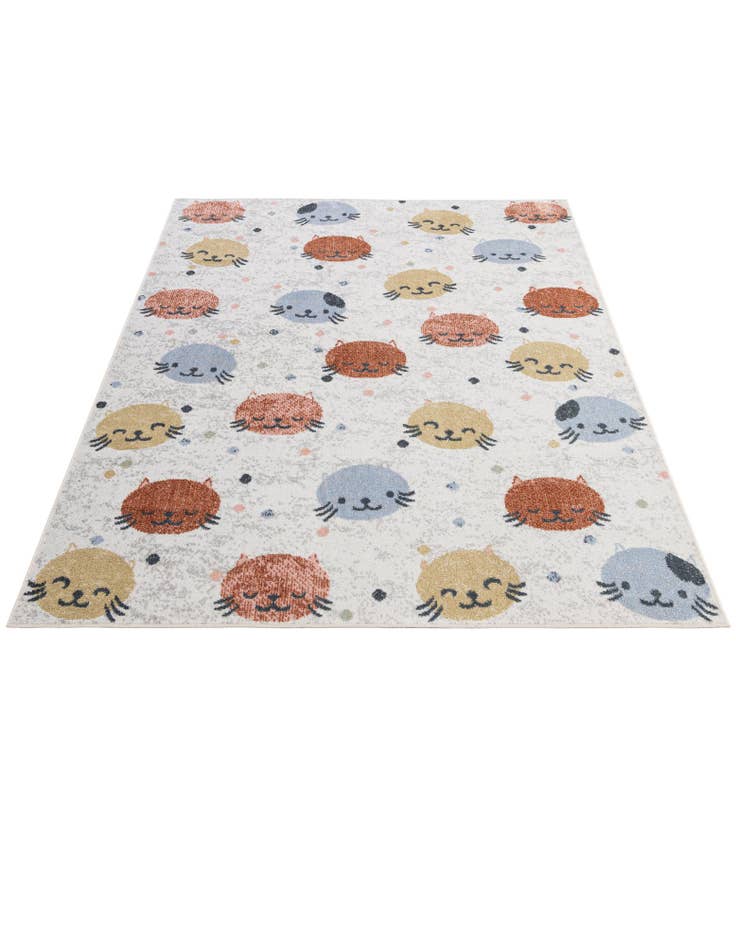 Detail image of  5' x 8' Kamala Washable Rug