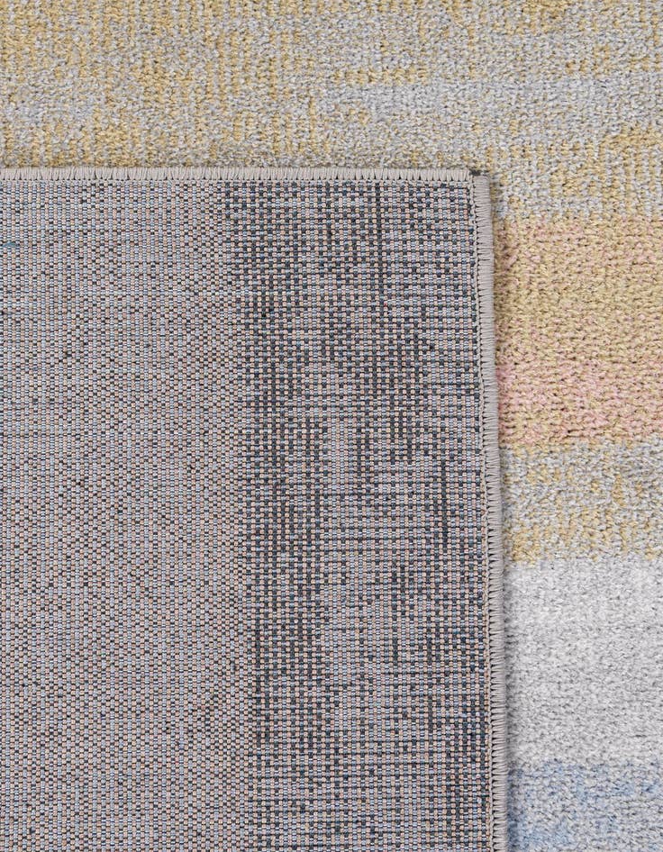 Detail image of  5' 2 x 8' Kamala Washable Rug
