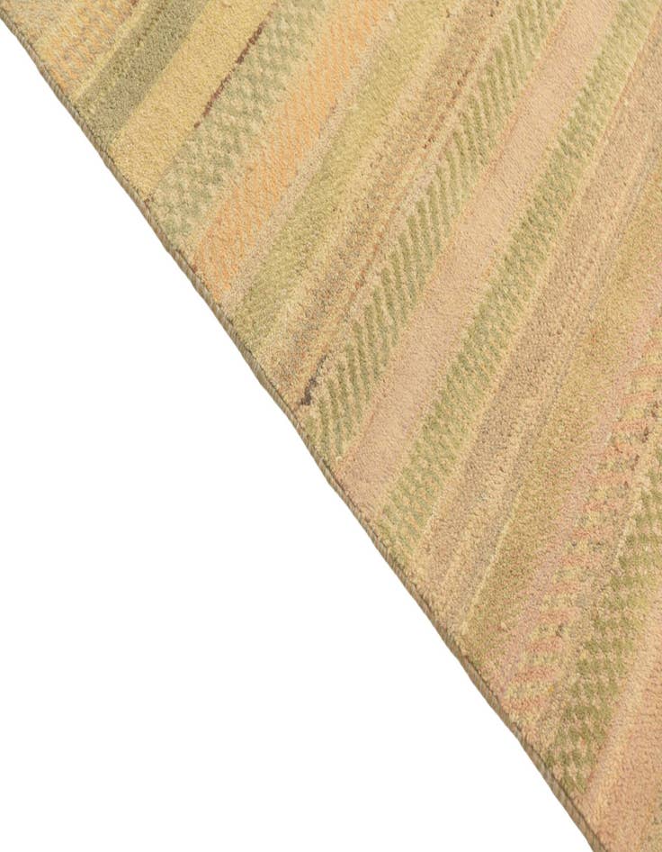 Detail image of  5' 1 x 8' 2  Hand Knotted Kashkuli Gabbeh Oriental Wool Rug