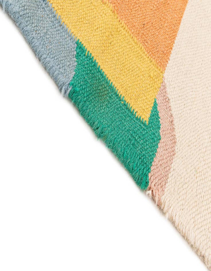 Detail image of  4' x 5' 9  Hand Knotted Kilim Dhurrie Wool Rug