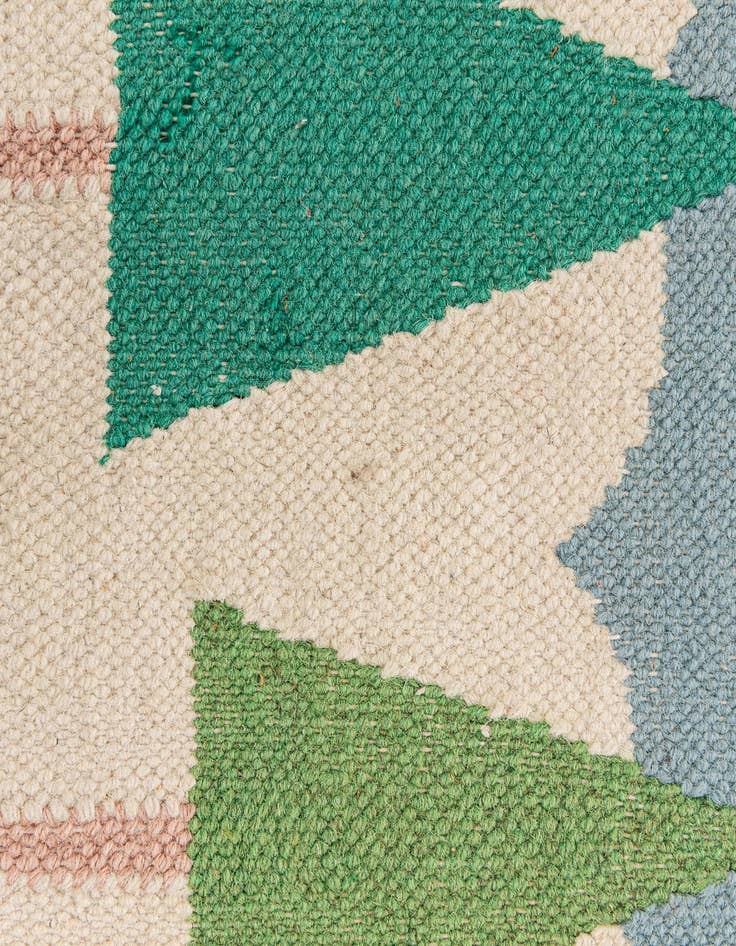 Detail image of  4' x 5' 9  Hand Knotted Kilim Dhurrie Wool Rug