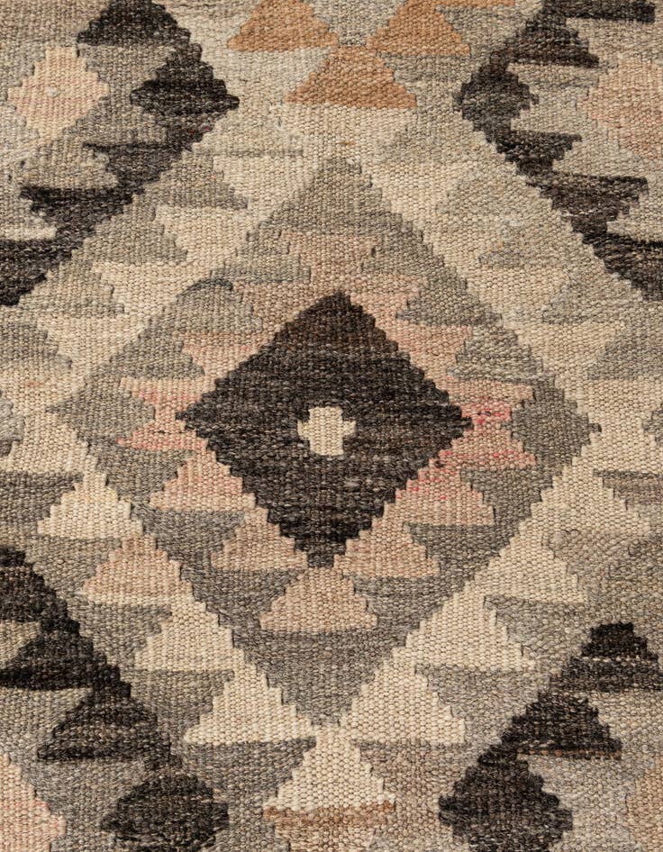 Detail image of  3' 2 x 5' 3  Hand Woven Kilim Maymana Wool Rug