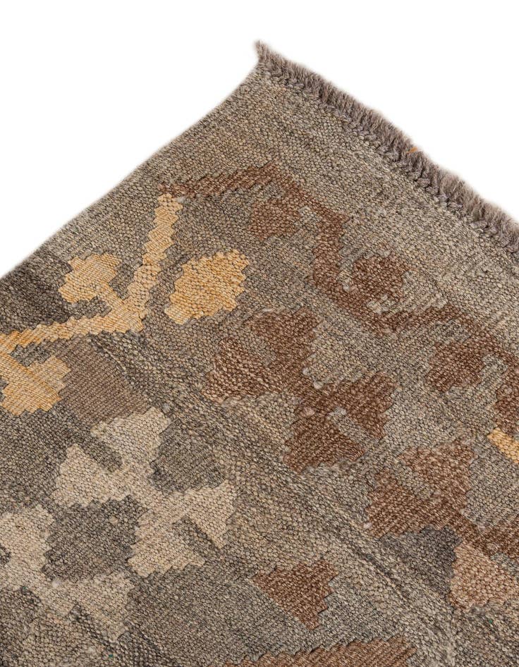 Detail image of  5' 2 x 6' 6  Hand Woven Kilim Maymana Wool Rug