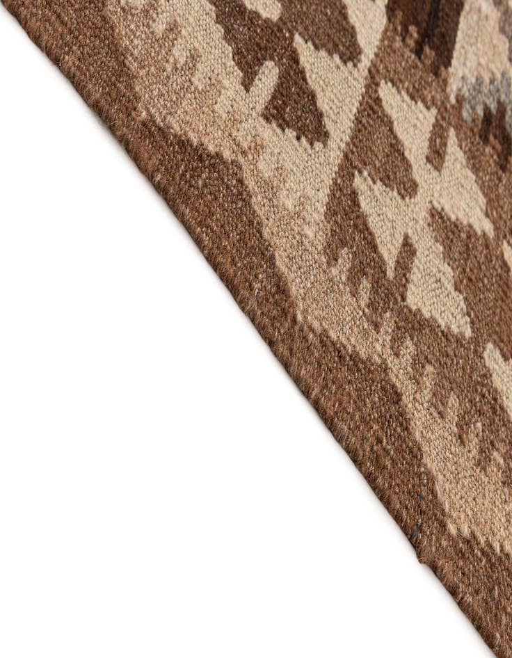 Detail image of  5' x 6' 6  Hand Woven Kilim Maymana Wool Rug