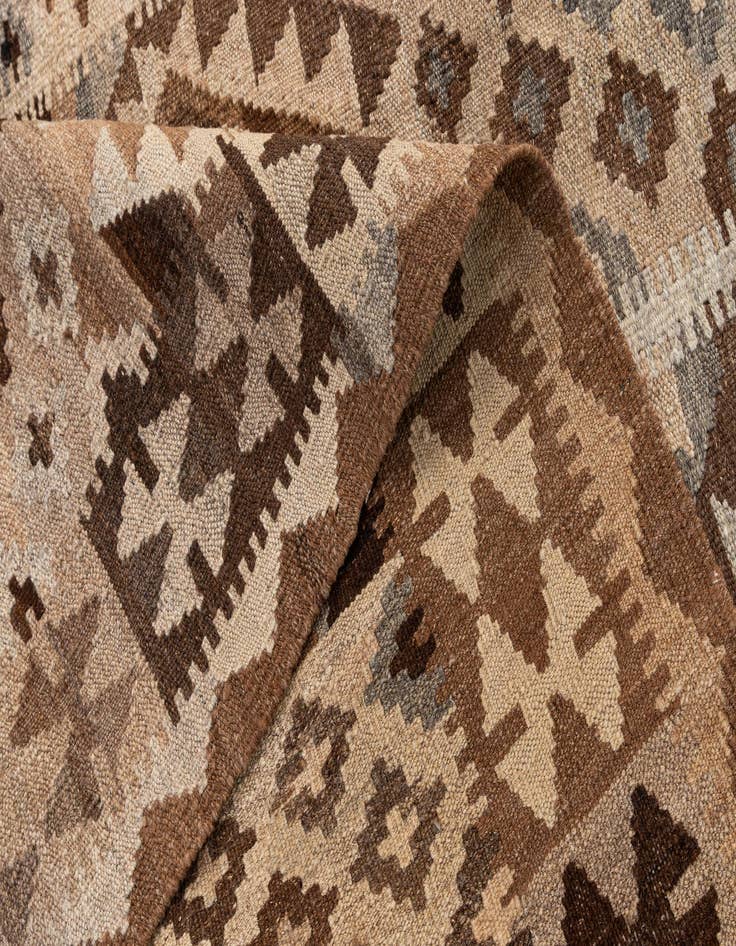 Detail image of  5' x 6' 6  Hand Woven Kilim Maymana Wool Rug