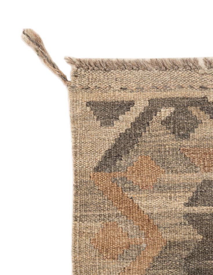 Detail image of  4' 11 x 6' 10  Hand Woven Kilim Maymana Wool Rug