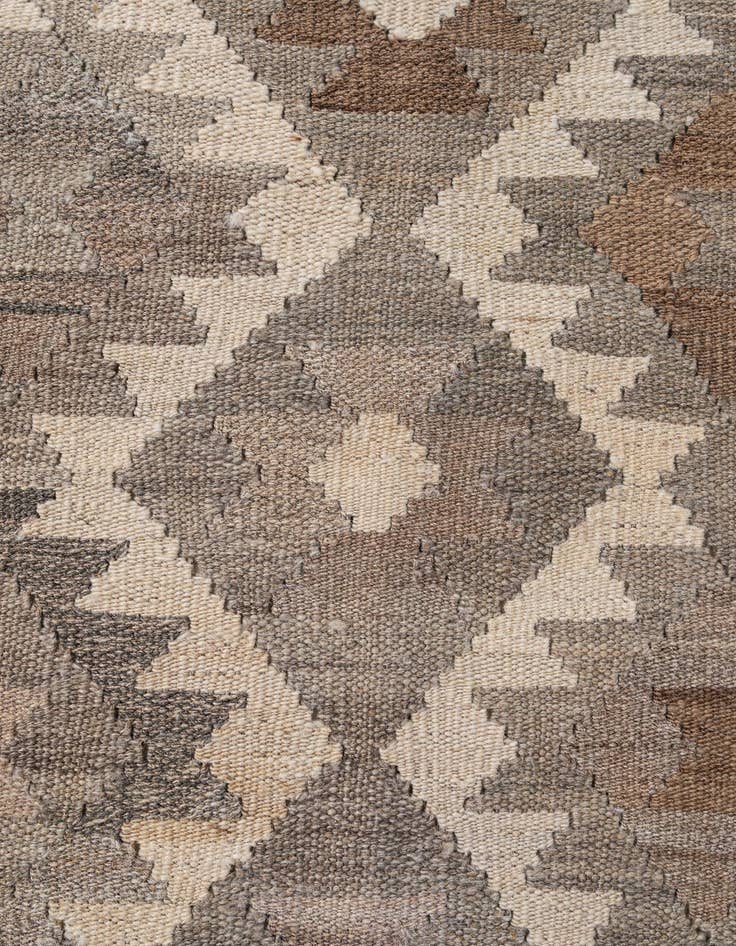 Detail image of  5' 4 x 6' 7  Hand Woven Kilim Maymana Wool Rug