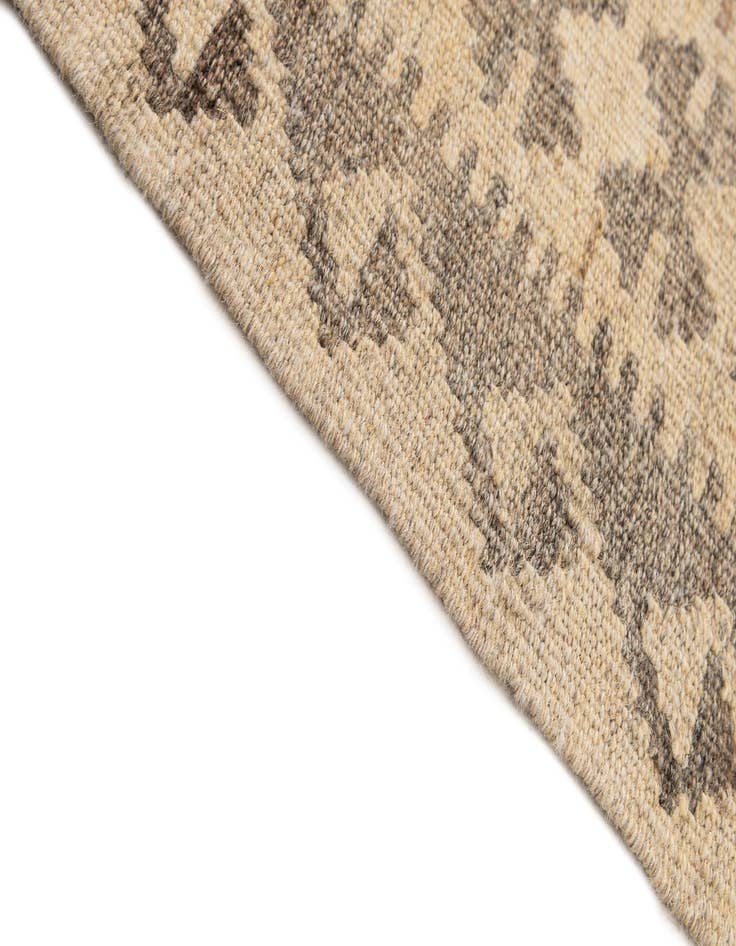 Detail image of  5' 3 x 6' 6  Hand Woven Kilim Maymana Wool Rug