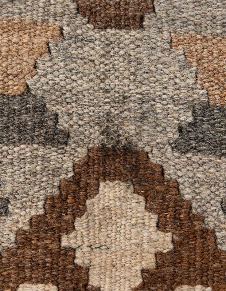 Detail image of  5' 5 x 6' 8  Hand Woven Kilim Maymana Wool Rug