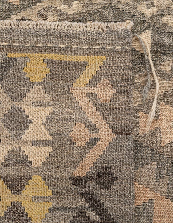 Detail image of  5' 4 x 6' 8  Hand Woven Kilim Maymana Wool Rug
