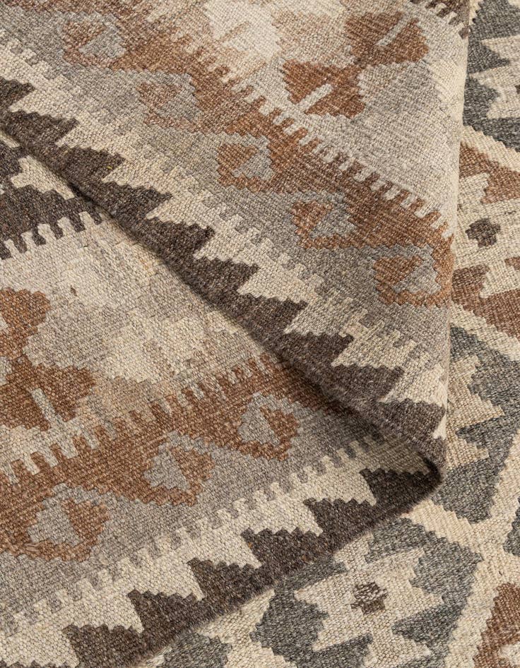 Detail image of  6' 9 x 9' 10  Hand Woven Kilim Maymana Wool Rug