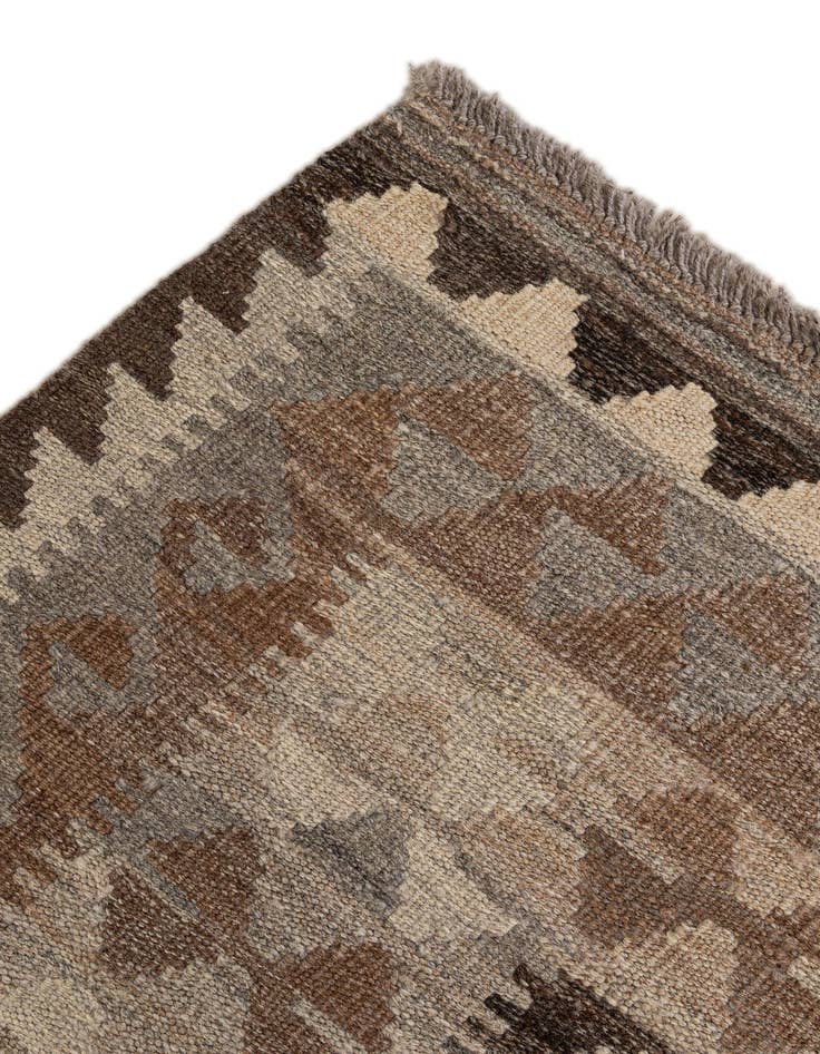 Detail image of  6' 9 x 9' 10  Hand Woven Kilim Maymana Wool Rug