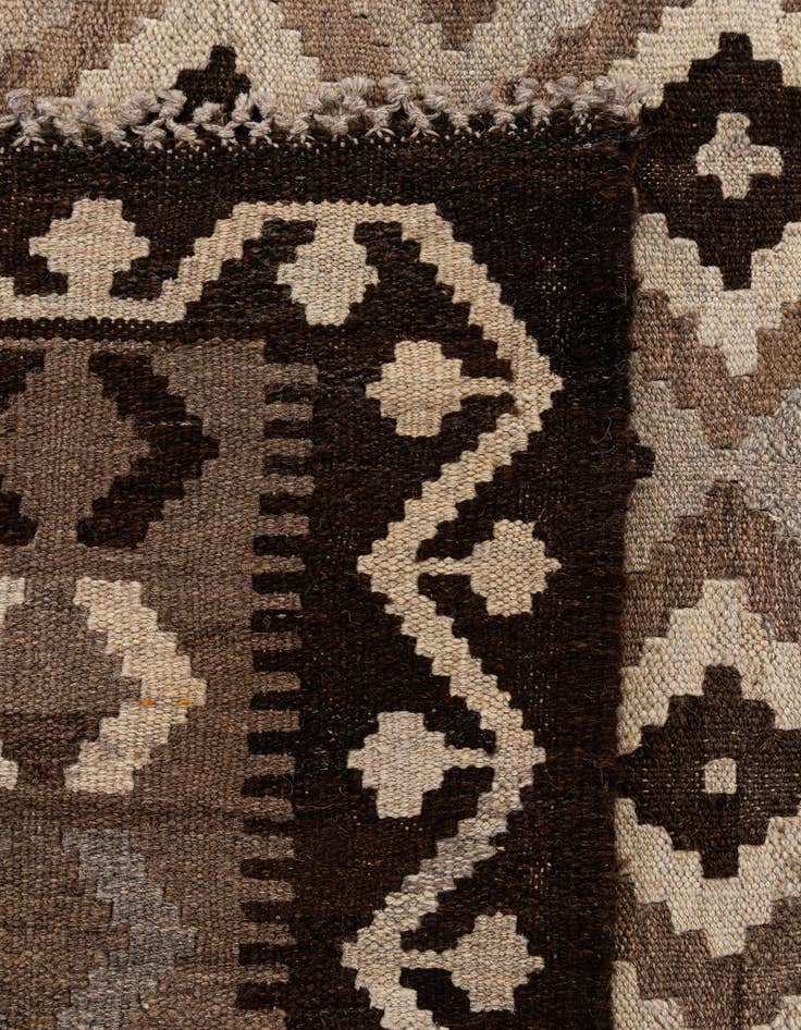 Detail image of  6' 5 x 9' 8  Hand Woven Kilim Maymana Wool Rug