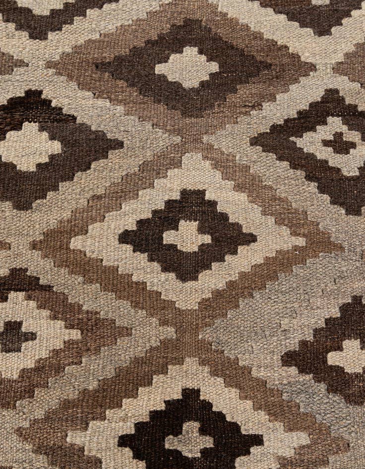 Detail image of  6' 5 x 9' 8  Hand Woven Kilim Maymana Wool Rug