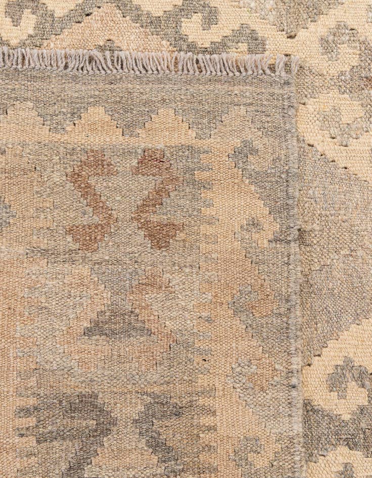 Detail image of  6' 9 x 10'  Hand Woven Kilim Maymana Wool Rug