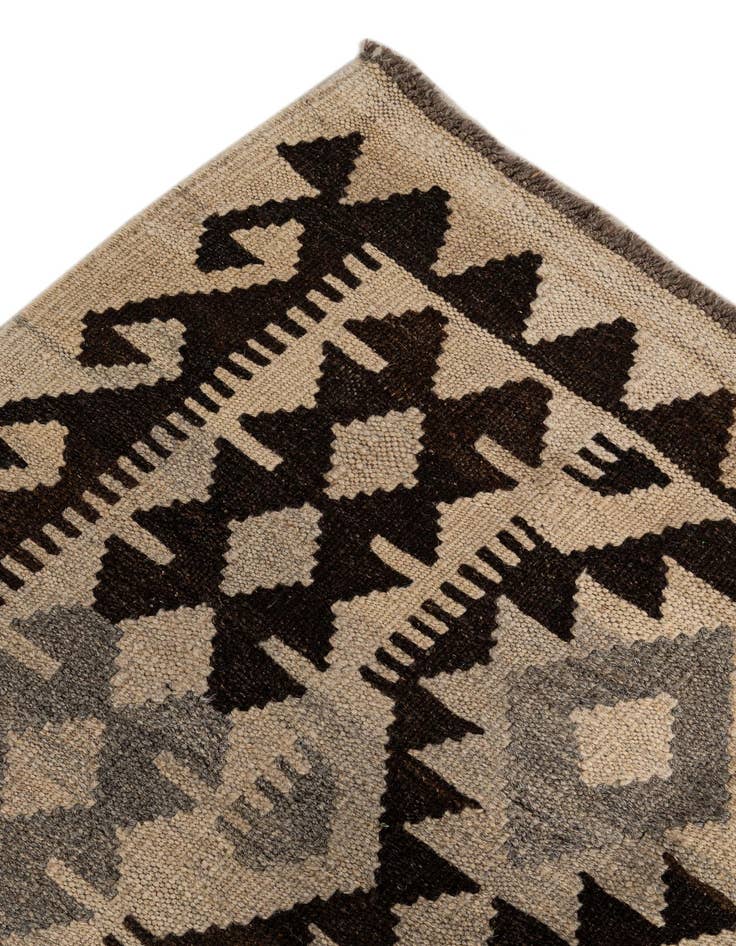 Detail image of  6' 10 x 9' 7  Hand Woven Kilim Maymana Wool Rug