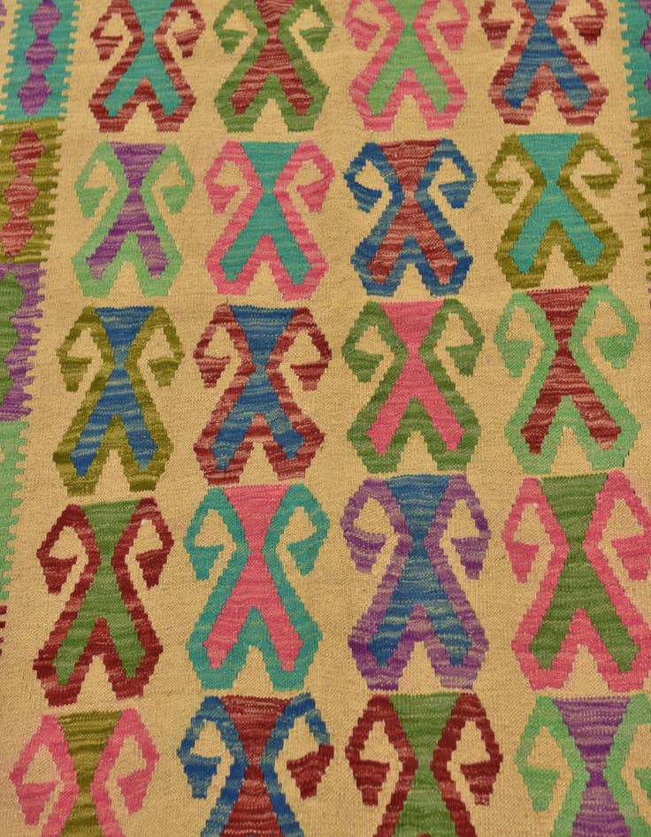 Detail image of  5' x 6' 8  Hand Woven Kilim Maymana Wool Rug