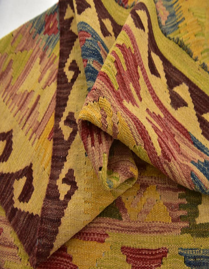 Detail image of  3' 5 x 5' 2  Hand Woven Kilim Maymana Wool Rug