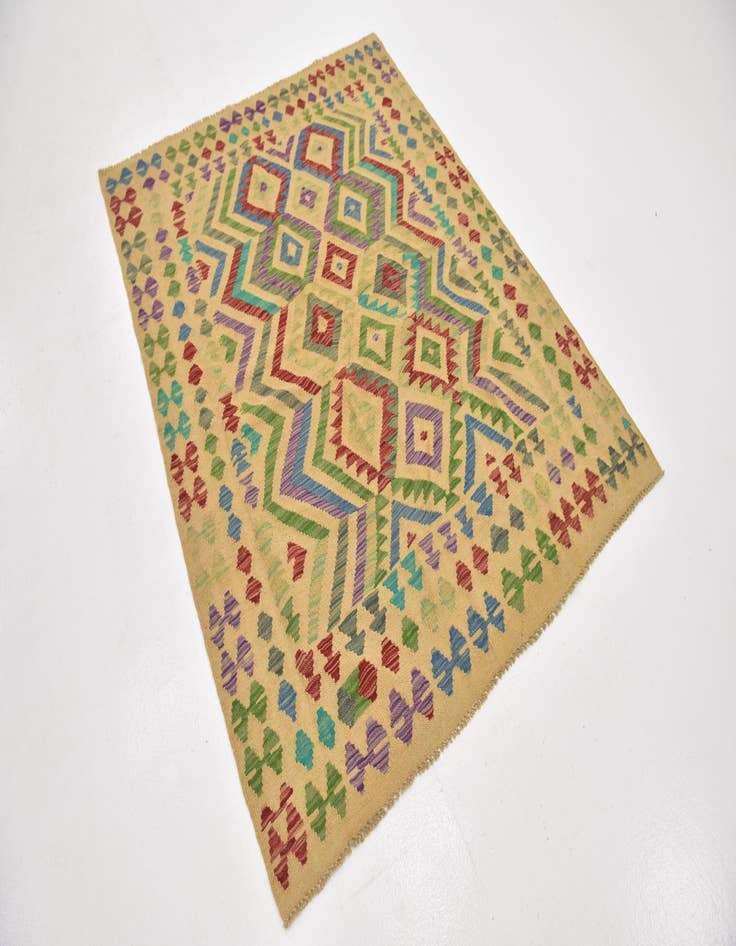 Detail image of  4' 10 x 6' 3  Hand Woven Kilim Maymana Wool Rug